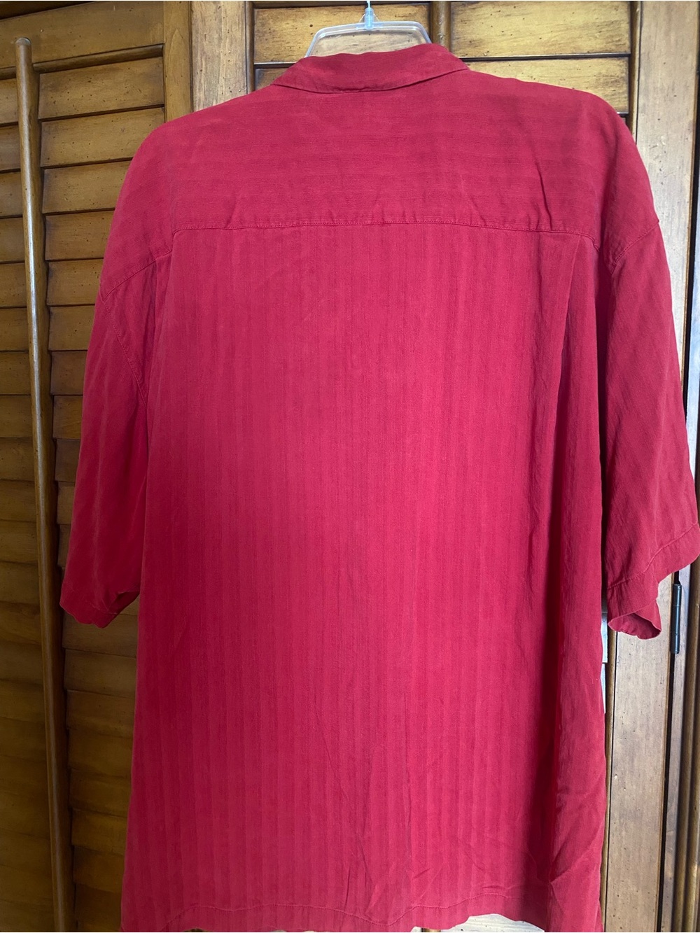 Tommy Bahama Crimson Short-Sleeve Button-Down Shirt - Picture 4 of 6